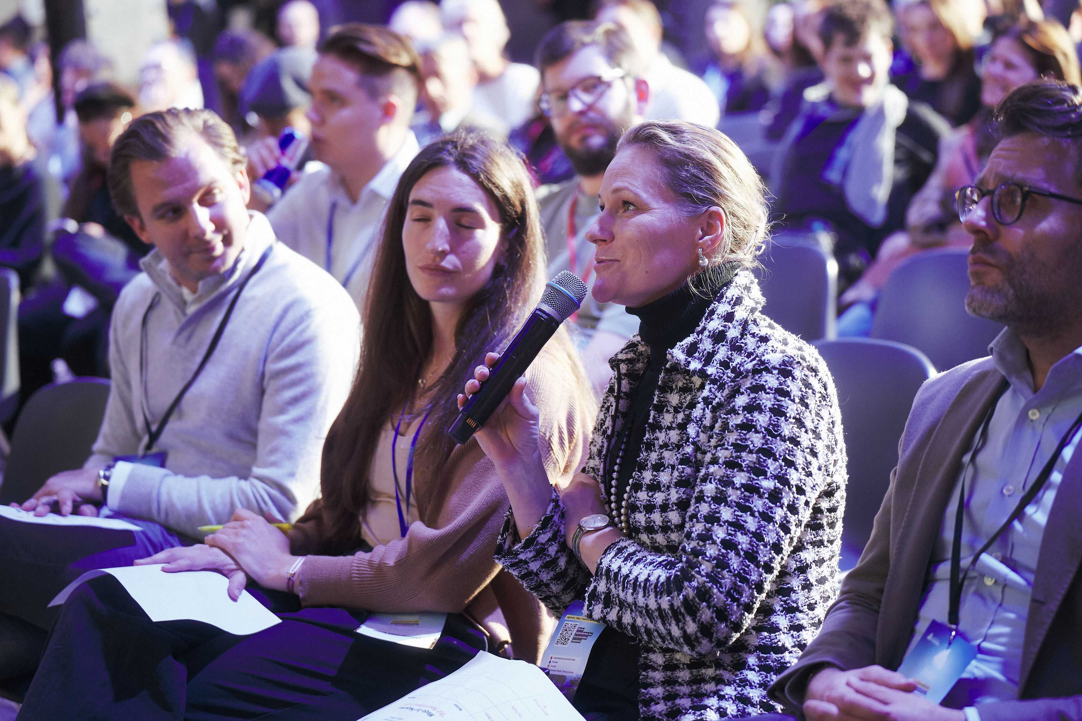 Jury at AustrianStartups Summit evaluating the finalists